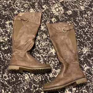 Baretrap boots
